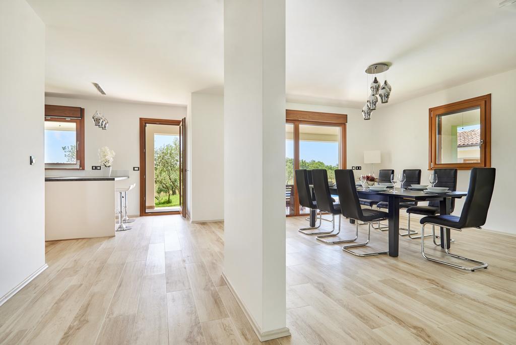 Villas Montrin Kastel Exterior photo
